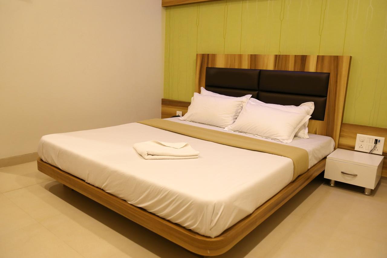 Lātūr Hotel Vrinda المظهر الخارجي الصورة