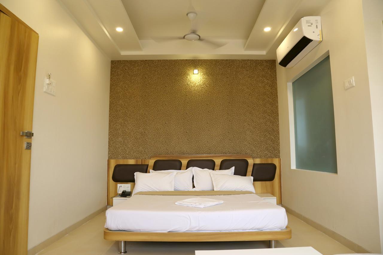 Lātūr Hotel Vrinda المظهر الخارجي الصورة