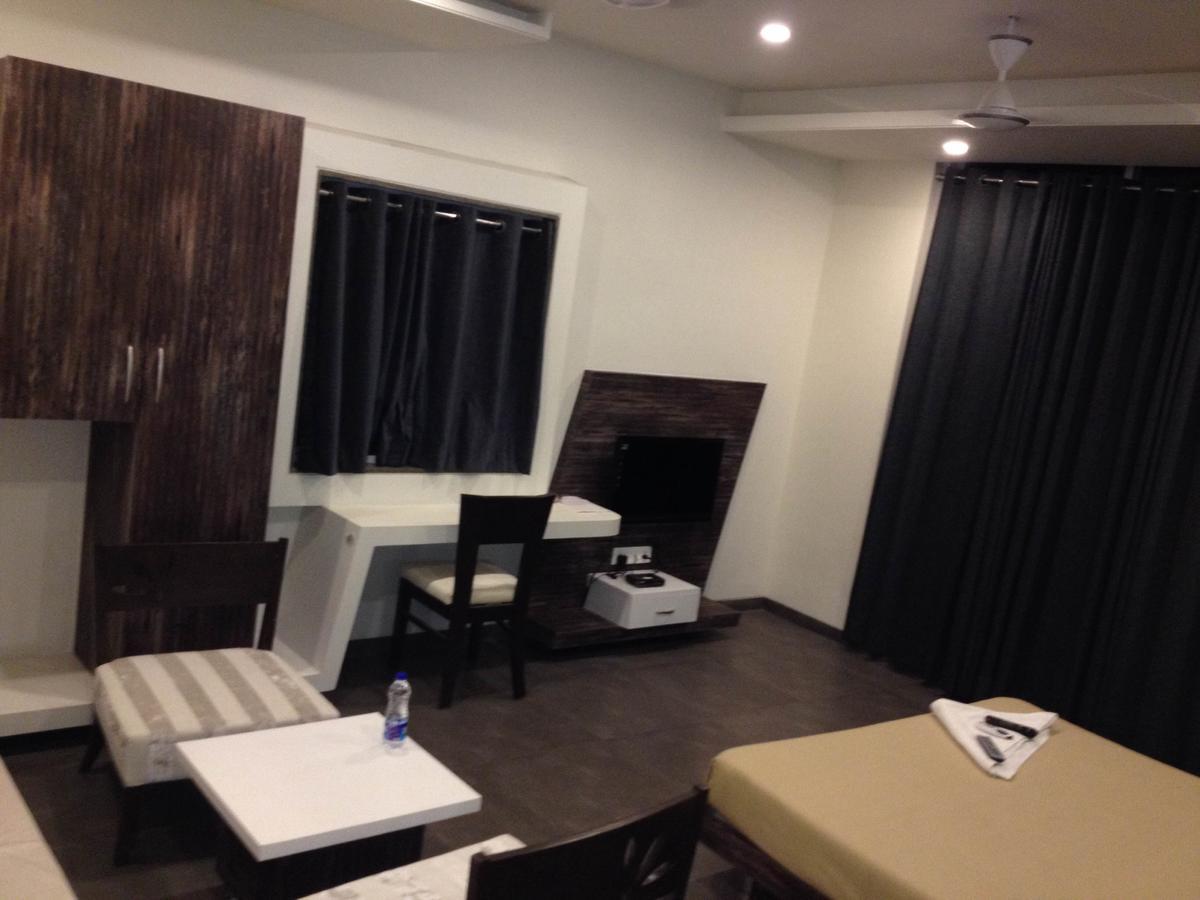 Lātūr Hotel Vrinda المظهر الخارجي الصورة